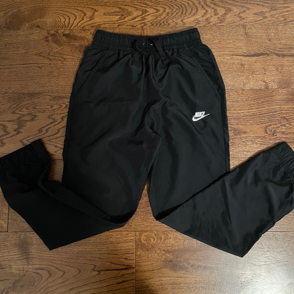 Nike Woven Jogger Pants